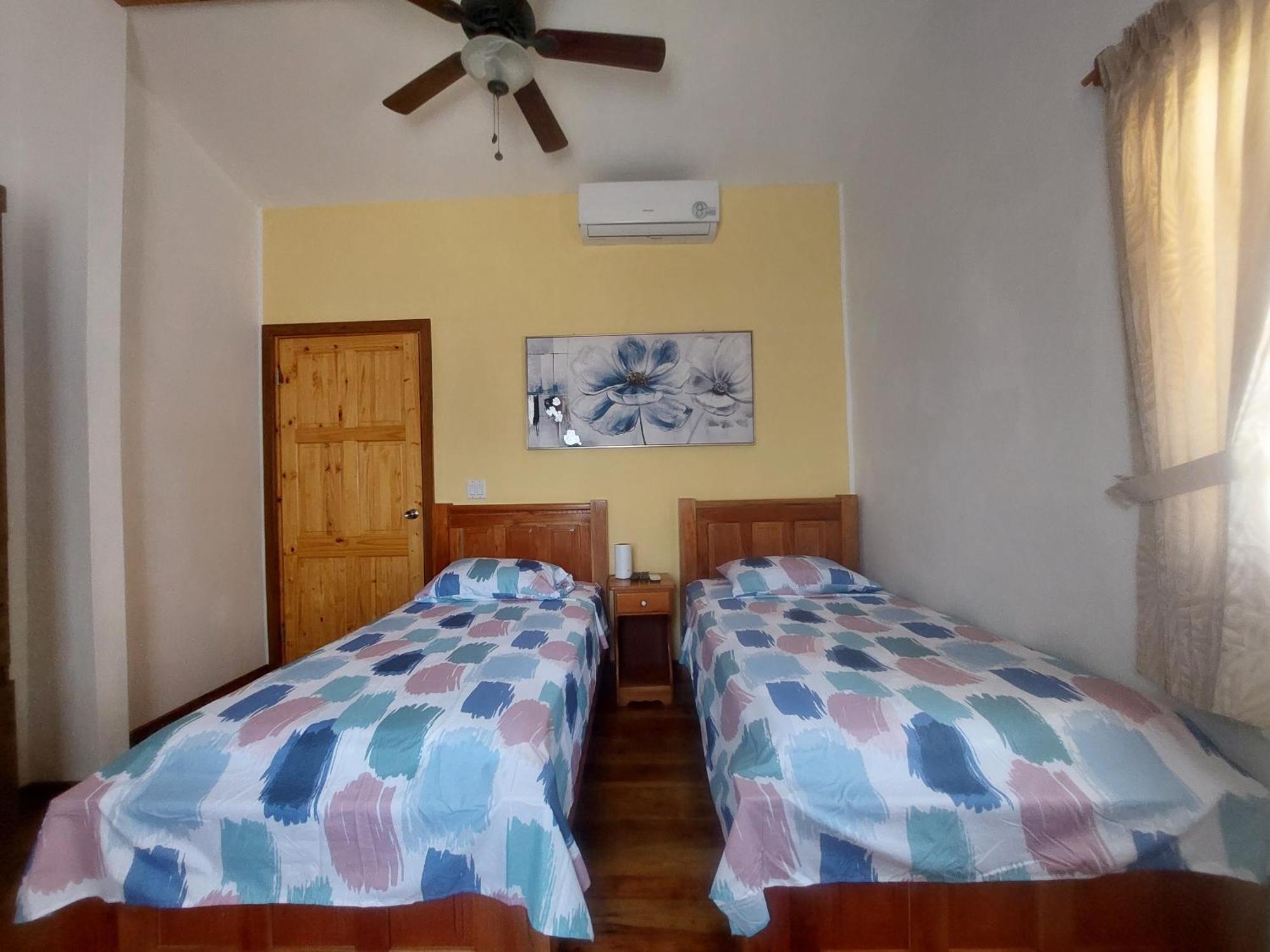 Faro Del Colibri Hotel Carenero Quarto foto
